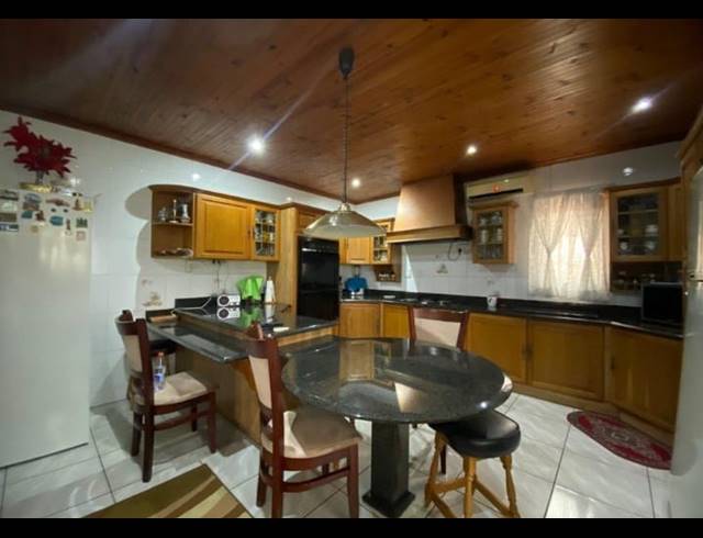 4 BEDROOM HOUSE FOR SALE IN SHALLCROSS